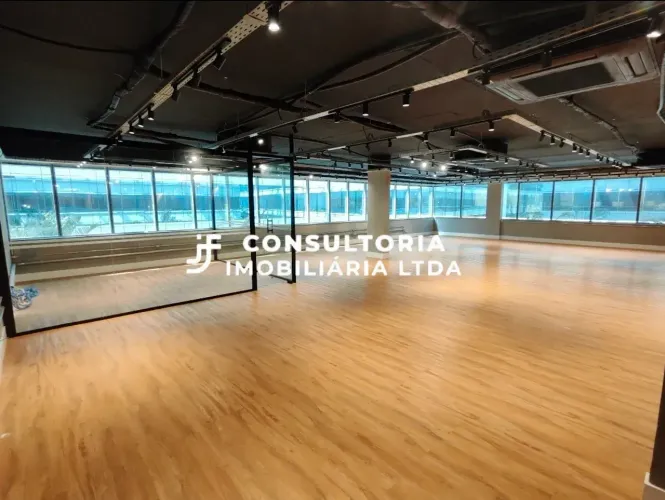 SELLETO BUSINESS DOC SALAS COMERCIAIS 201 M2 ESTILO INDUSTRIAL COPA 5 VAGAS