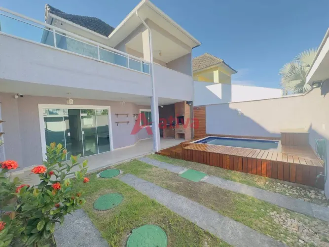 Casa de condomínio para alugar com 200m², 3 quartos e 2 vagas em Vargem Pequena, Rio de Ja