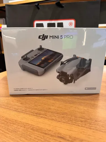 Drone DJI Mini 5 Pro Fly More Combo Plus - Com Tela!
