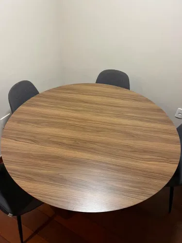 Mesa de jantar - redonda - PERFEITO estado