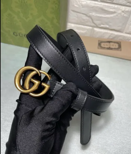Cinto Gucci de couro fosco 