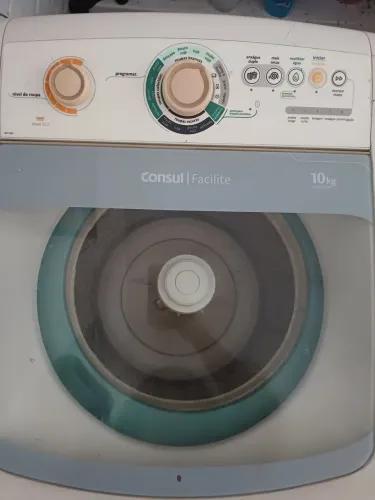 Vendo Os 3. Máquina de Lavar Roupas, Fogão 4 Bocas e 3 Banquetas.