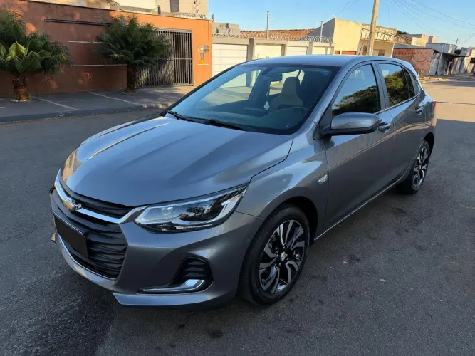 Chevrolet Onix Hatch Premier 1.0 12V TB Flex Aut. 4P 2023