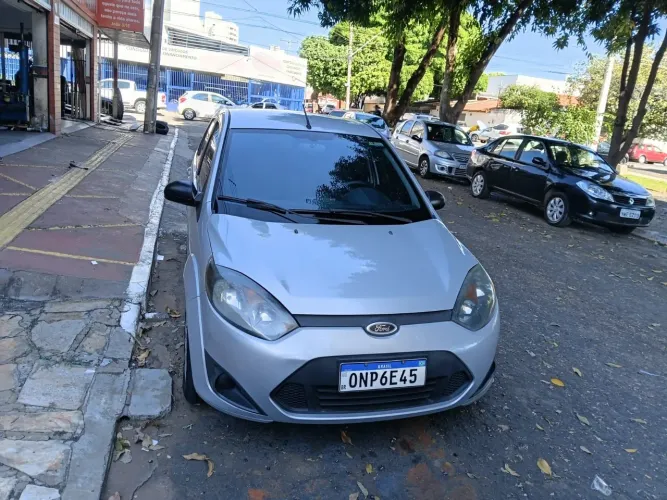 Ford Fiesta S 1.0 8V Flex 5P 2014
