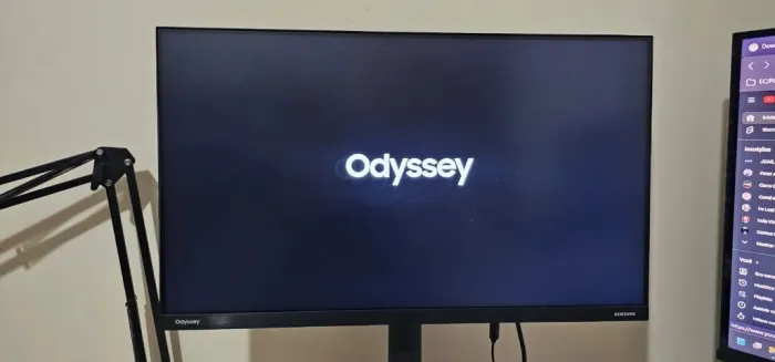 Monitor Samsung Odissey 24" - G30 -144hz - 2 meses de uso