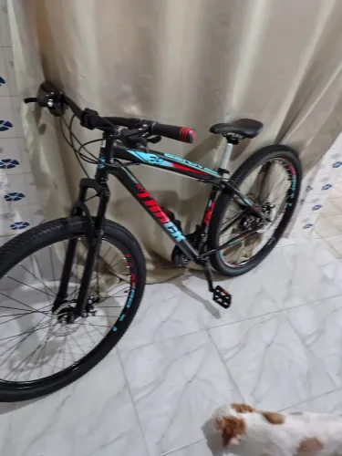 Vendo 1 bake aro 29 com nota fiscal com 4 meses de uso 900.