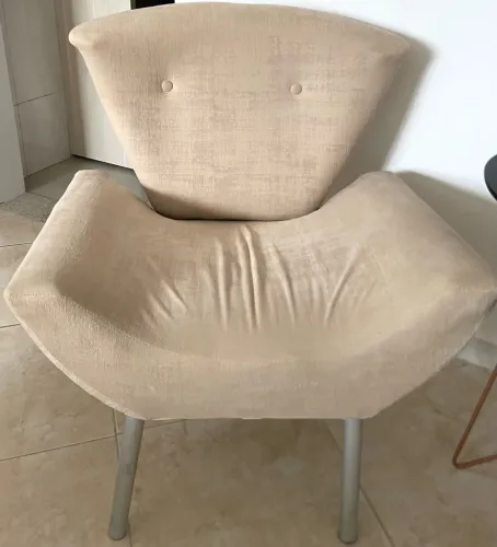 Poltrona Decorativa Confortável e Moderna - Ótimo Estado!