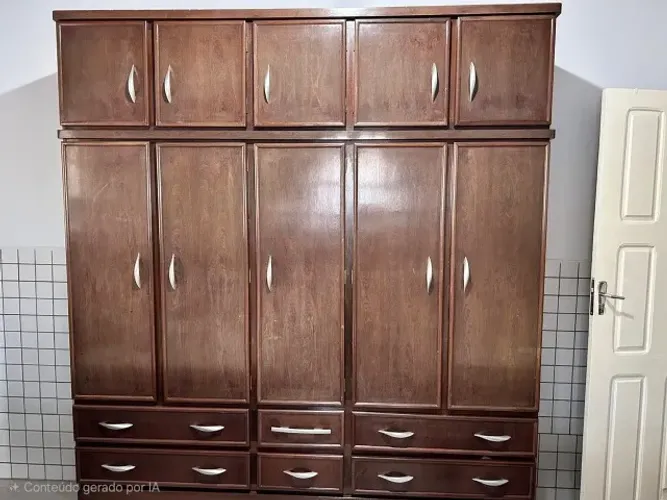Guarda-roupa casal
