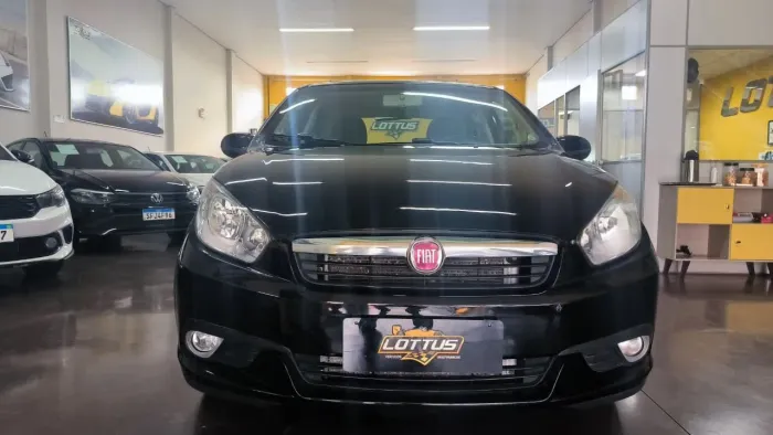 Fiat Siena Attractive 1.4 Fire Flex 8V 4P 2014