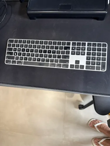 Magic Keyboard Apple Original com Touch ID + Numérico Preto A2520