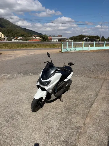 Yamaha NMAX 2018 Branca | Apenas 9.300 km | Estado de Nova