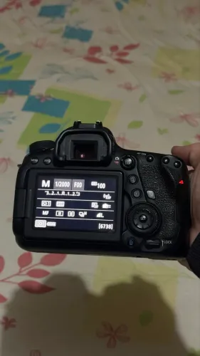 Canon 6D mark 2 ótimo estado