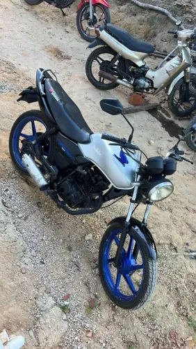 Vendo cg Titan na partida