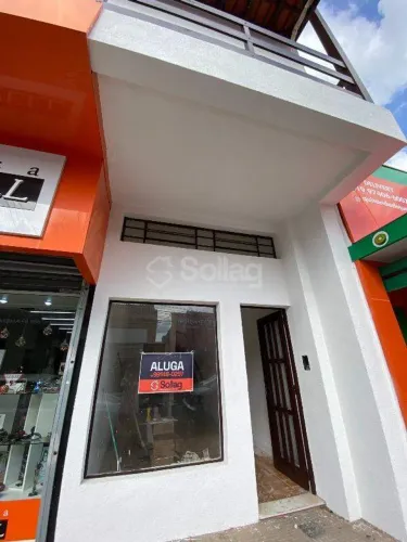 Salão comercial para alugar no Centro da cidade de Vinhedo, interior de São Paulo