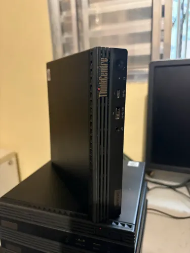 MINI PC LENOVO M70q