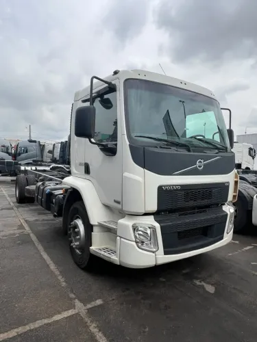 Volvo VM 220 4x2 - Toco