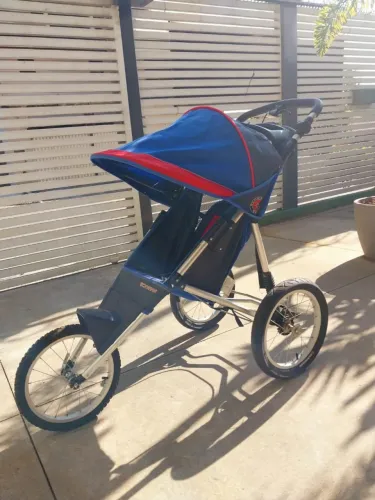 Carrinho de Bebê Importado Schwinn 3 Rodas - Esportivo/Jogging<br>