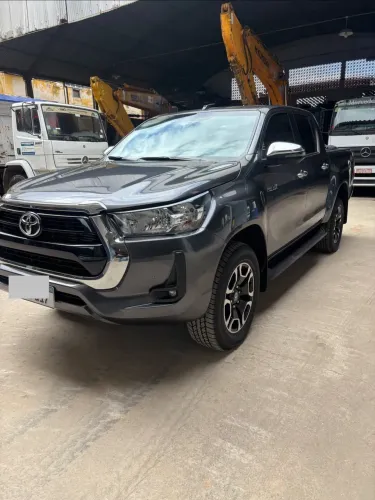 Toyota Hilux CD SRV 4X4 2.8 TDI Diesel Aut. 2021