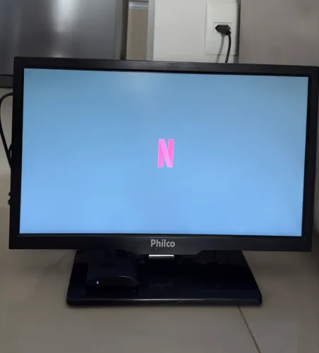 Monitor Philco 19? com aparelho Stick Roku