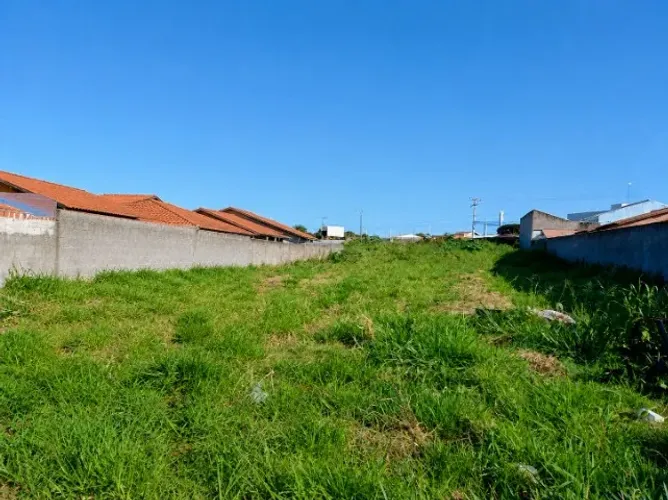 Lote Plano 1.110m² Escriturado c/ Projeto Aprovado para 10 Casas - Setor Nordeste, Formosa