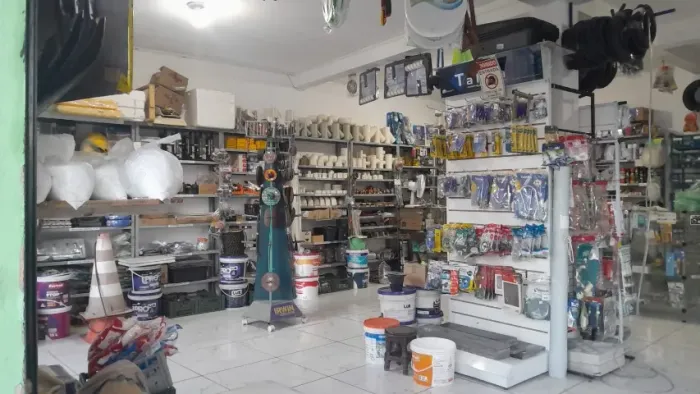 VENDE-SE LOJA DE MATERIAL DE CONSTRUÇÃO COMPLETA