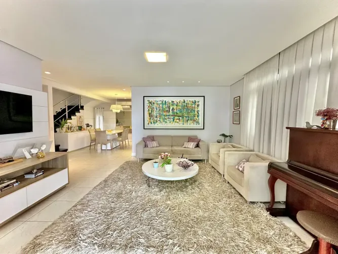 Casa Duplex no Bairro de Fátima com 4 Suítes