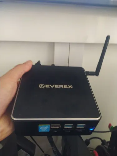 Computador EVEREX Intel i5 MiniPC 500GB + Teclado e Mouse