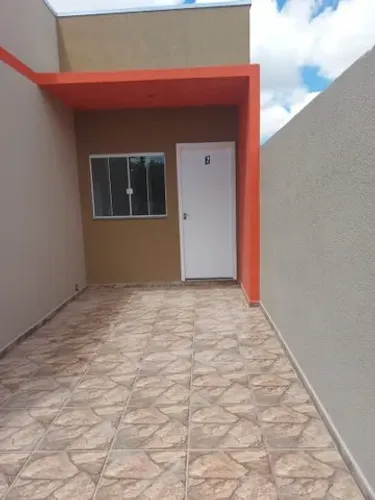 Lindas casas com 02 quartos e laje na vila cipa !!