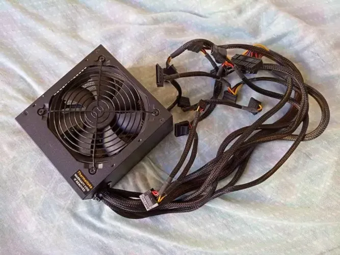 Fonte ATX de 600W