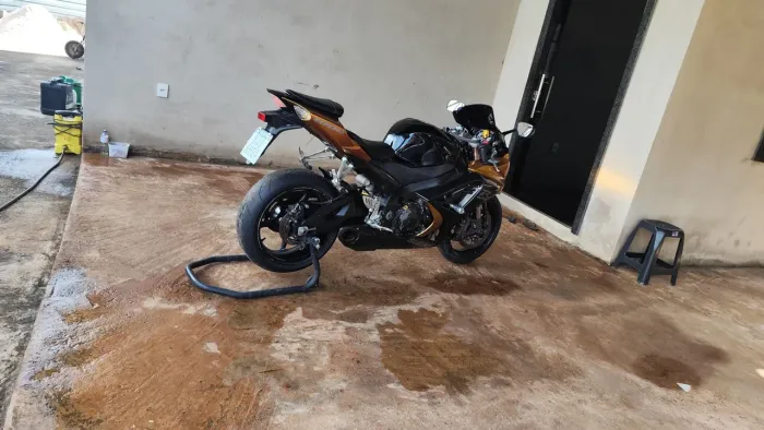 Vendo Gsxr 1000 ano 2009