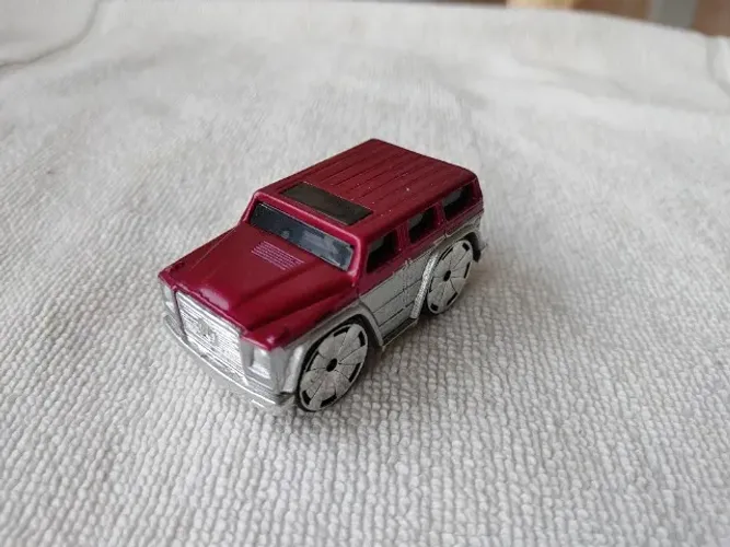 Mercedes Benz G500