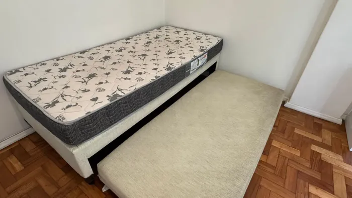 Vendo bicama com colchão - Copacabana 