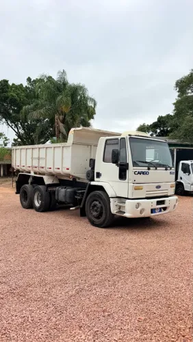 Ford Cargo 1622 6x2 ano 2001 com Caçamba Basculante