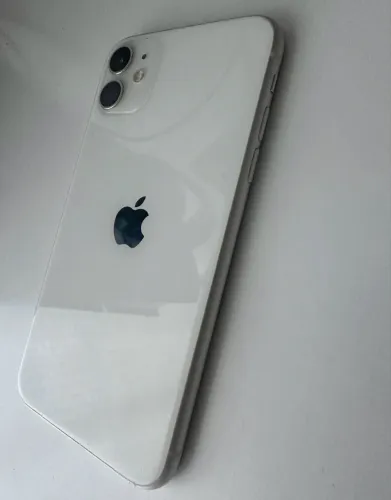iPhone 11 - 256GB - Usado 