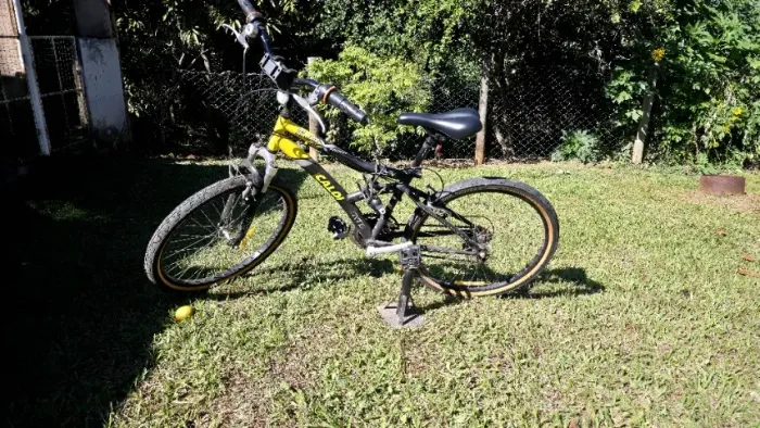 Bicicleta caloi max front aro 24 novinha. 