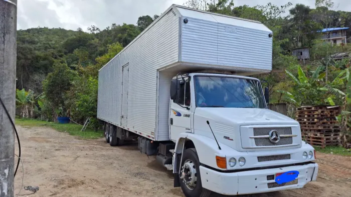 Truck bau 88 cubicos