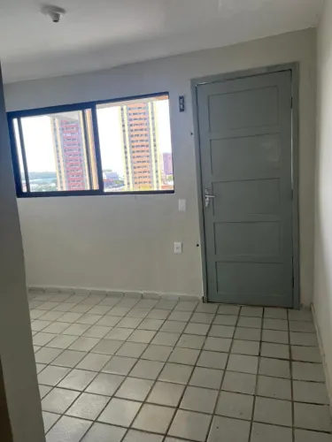 Kitnet e apartamento com 1 e 2/4 quartos