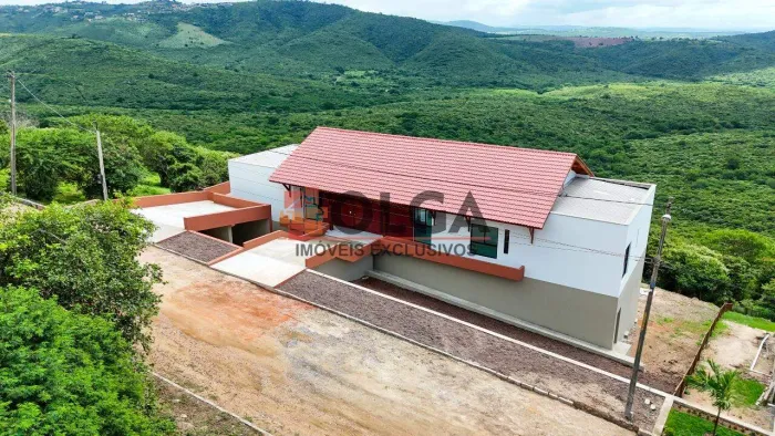 Casa em condomínio de alto padrão em Gravatá com vista para as montanhas