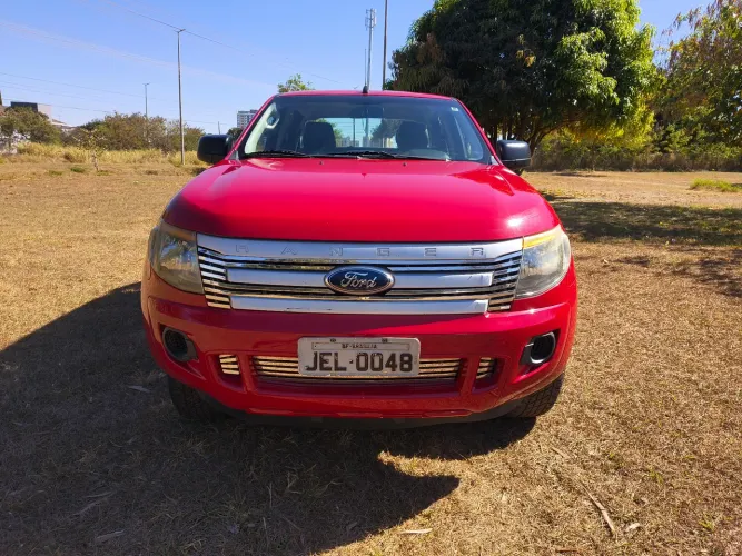 Ford Ranger XLS 2.5 16V 4X2 CD Flex 2013