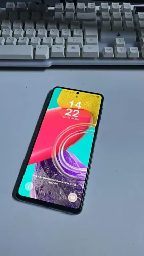Smartphone Samsung M53