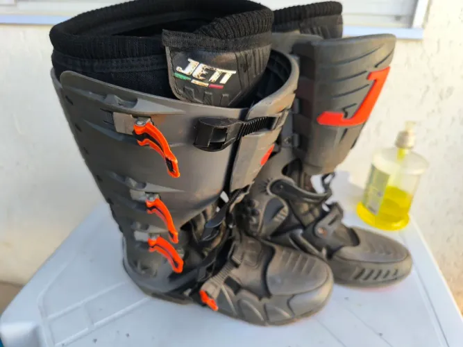 Bota trilha
