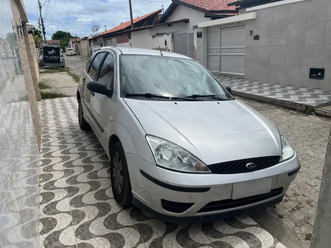 Ford Focus 1.6 S/se/se Plus Flex 8v/16v 5P 2009
