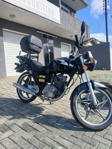 Suzuki yes 125 bom estado só ligar e sair rodando 