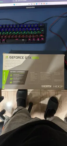 Placa de vídeo GTX 1650 4gb Gddr 6 