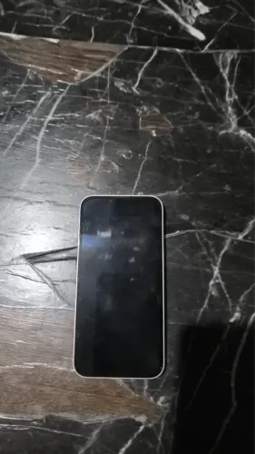 Vende-se iPhone 13