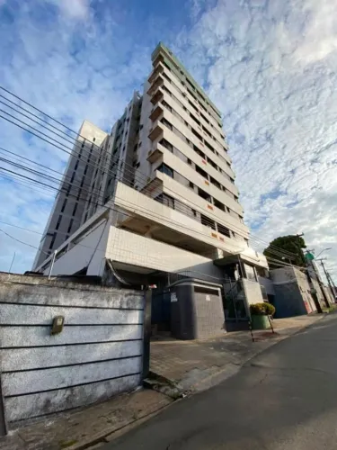 Apartamento no Edifício Clara Nunes - Venda - Centro R$ 360.000