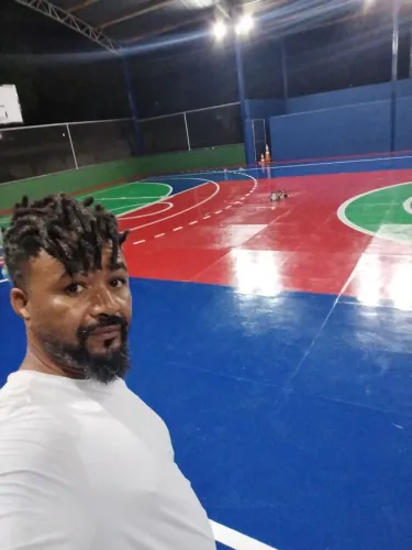 PINTURA EPÓXI REFORMA E DEMARCAÇÃO DE QUADRAS ESPORTIVAS 