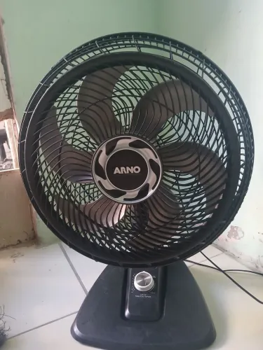 Ventiladores arno turbo 40cm funcionado perfeitamente preço pra vender logo