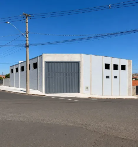 Galpão 250m² para locação - Bairro dos Pinheiros - Botucatu - SP