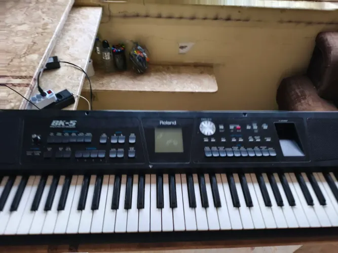 Roland Bk5